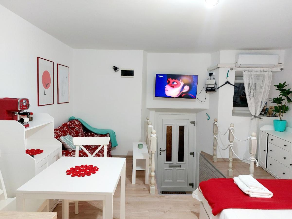 Sha La La - Charming, Unique Studio In A Historic Building Next To A Castle, Wifi, Smart Tv, Washer-Dryer Бакар Екстер'єр фото