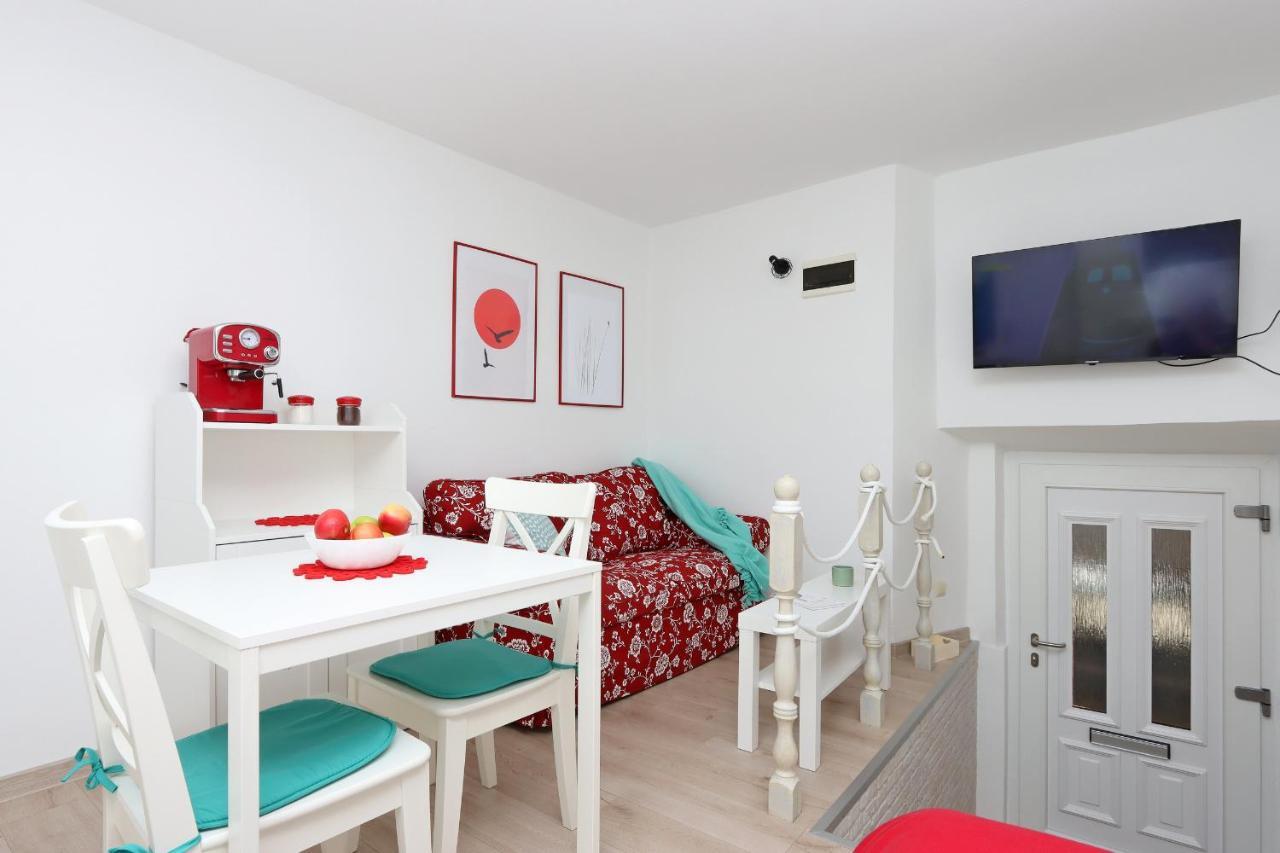 Sha La La - Charming, Unique Studio In A Historic Building Next To A Castle, Wifi, Smart Tv, Washer-Dryer Бакар Екстер'єр фото